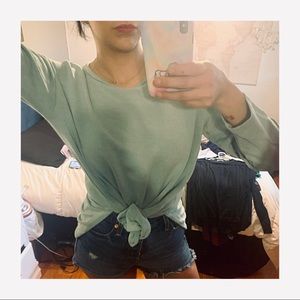 Mint color kind sleeve sweater
